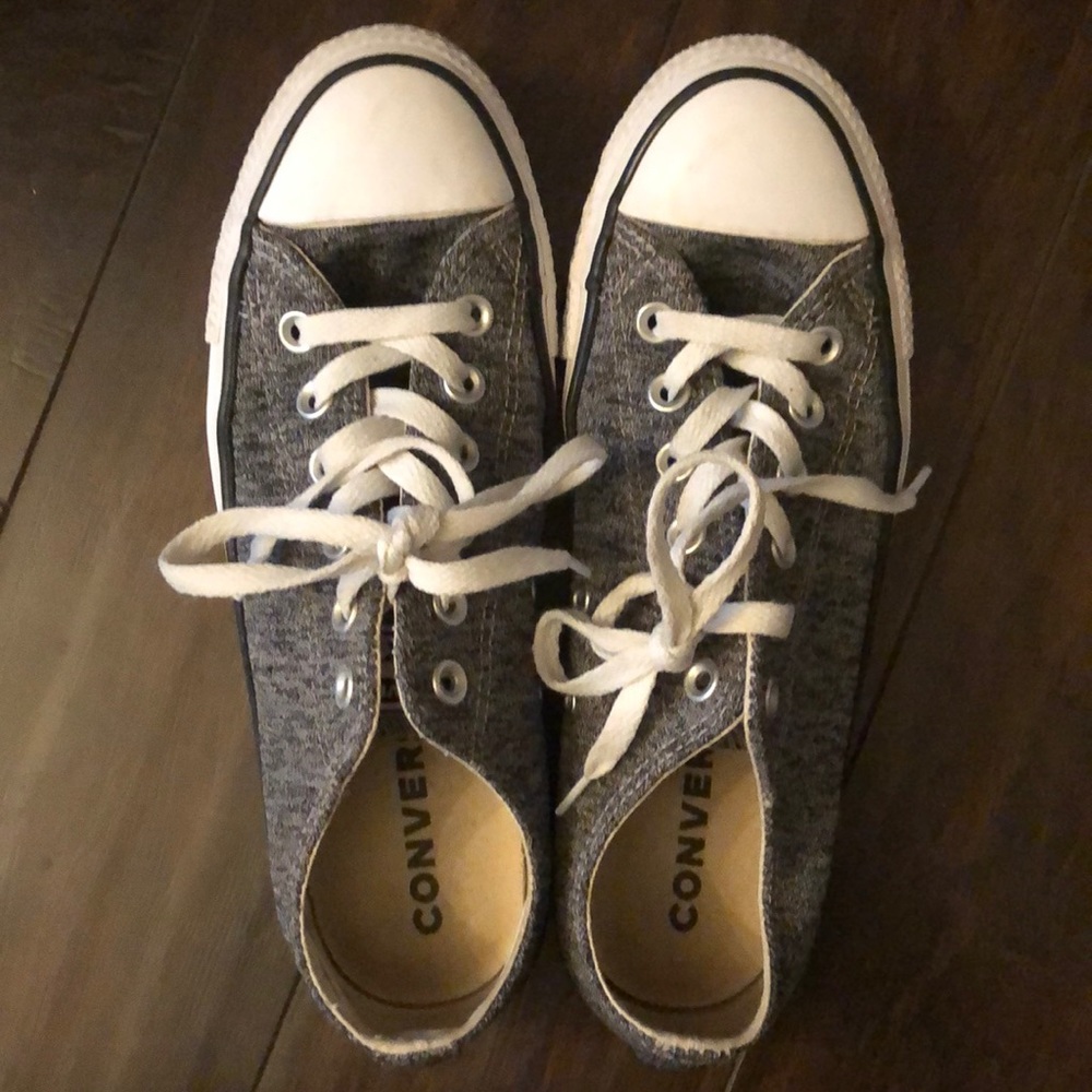 Gray, black, and white converses!!
